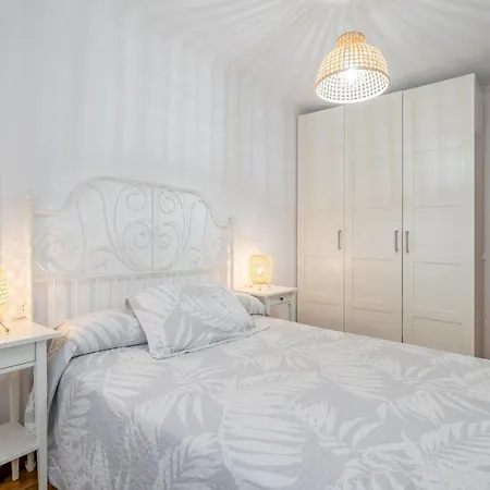 Acogedor Apartamento En Gijon Exterior photo